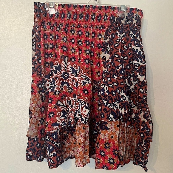 Euc Cabi XS Ruffled Skirt in a Red Boho Floral Print - Picture 5 of 11